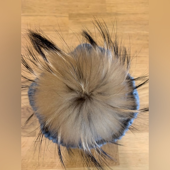 Fraas grey cable knit toque with beige and black faux fur Pom Pom. Like-new. - Picture 3 of 6